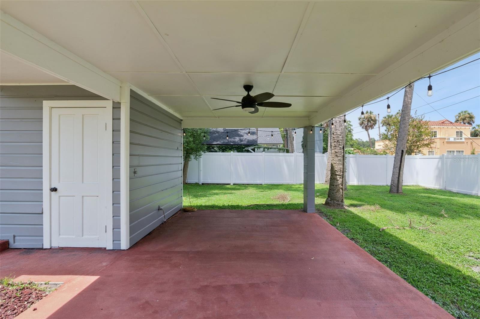 207 S SUMMERLIN AVE