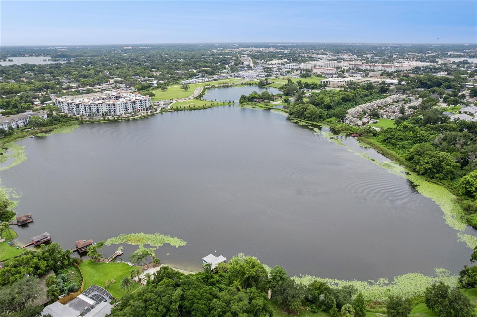 820 PARK LAKE CIR #11