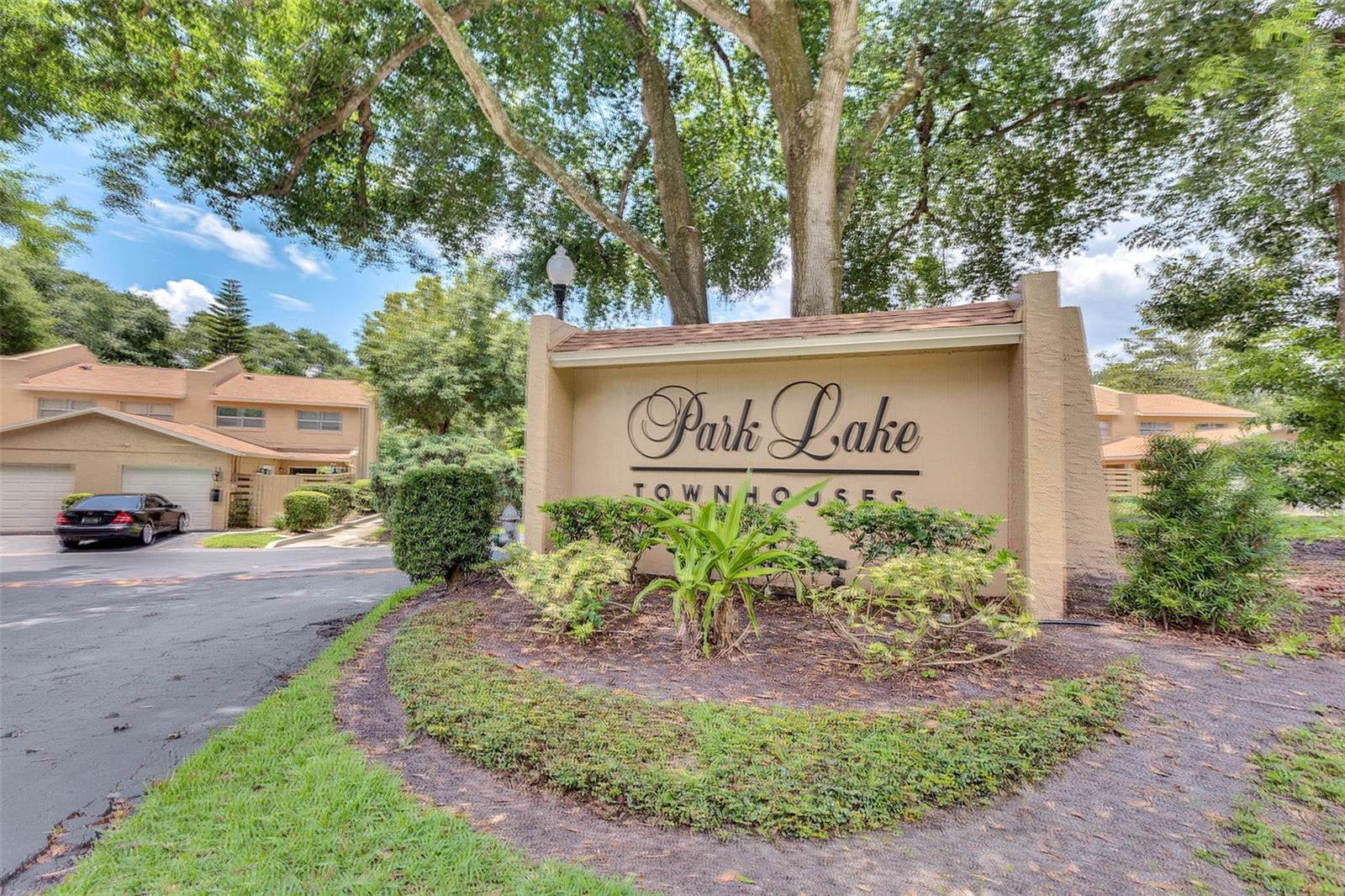 820 PARK LAKE CIR #11
