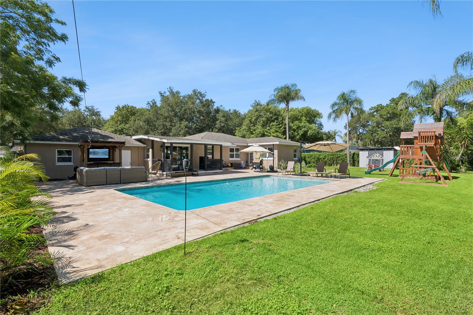 2333 WESTMINSTER CT