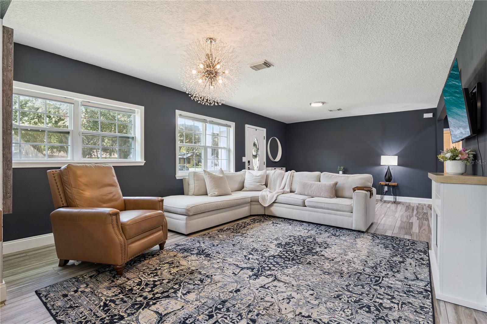 2333 WESTMINSTER CT