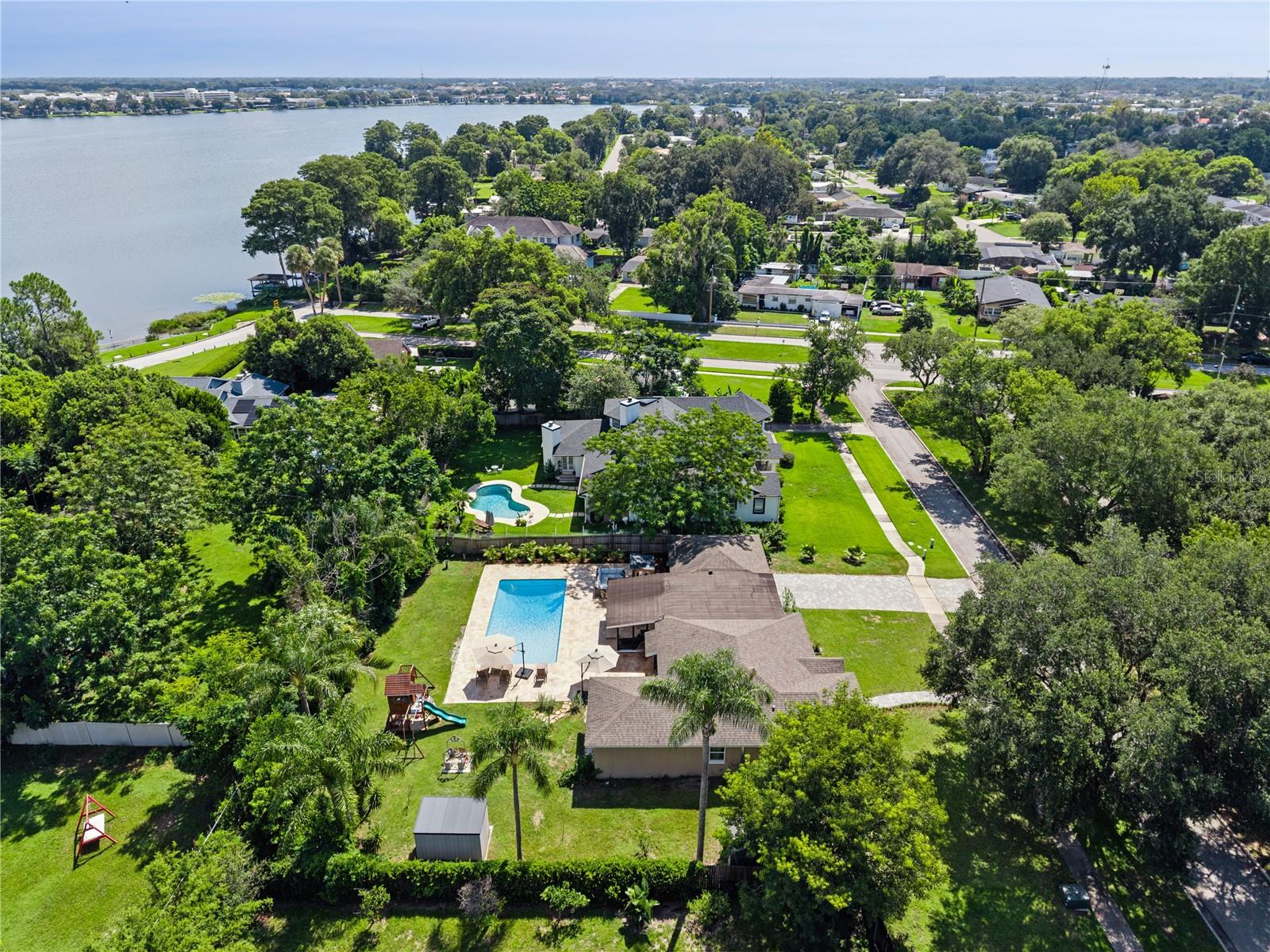 2333 WESTMINSTER CT