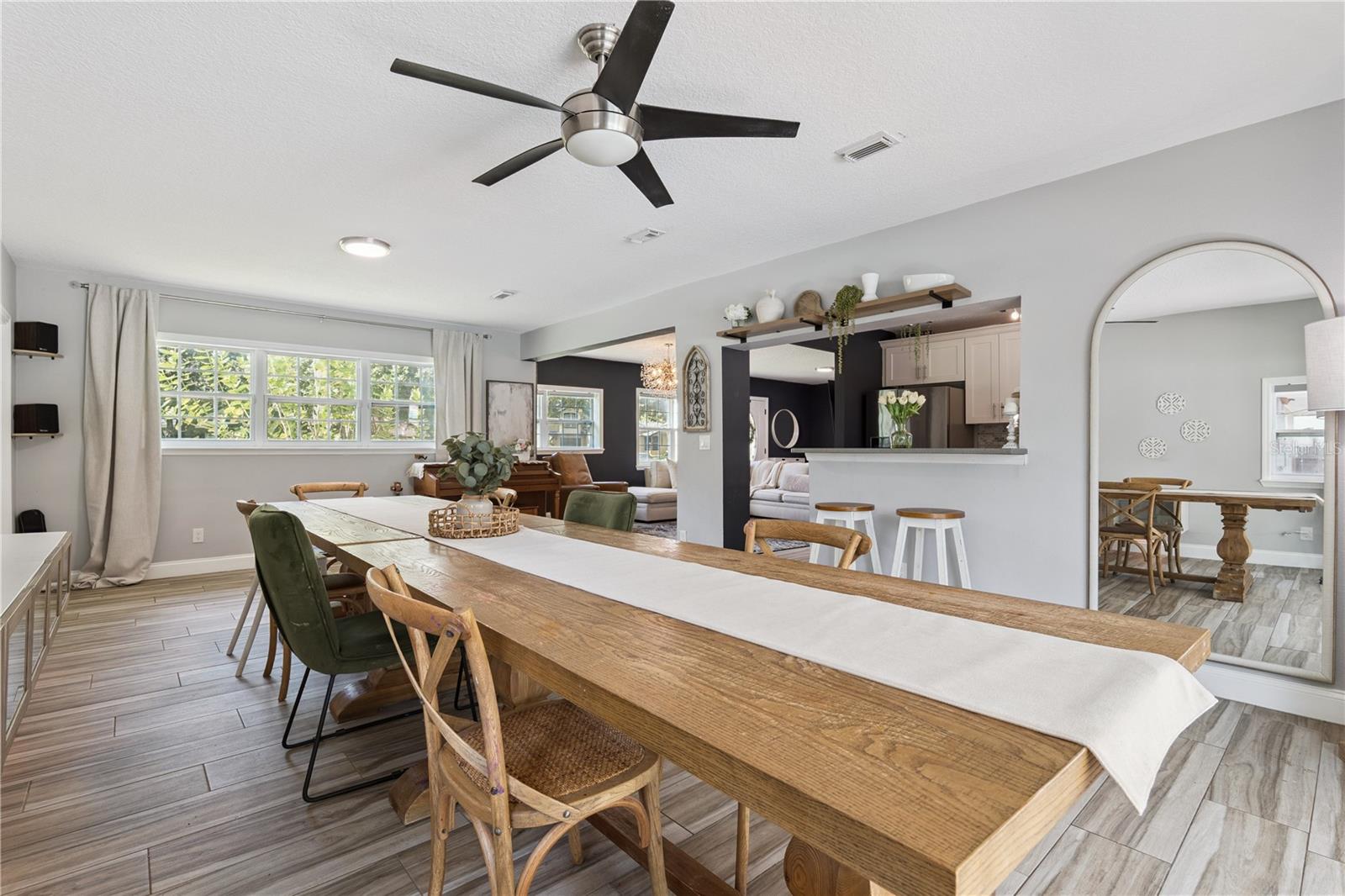 2333 WESTMINSTER CT
