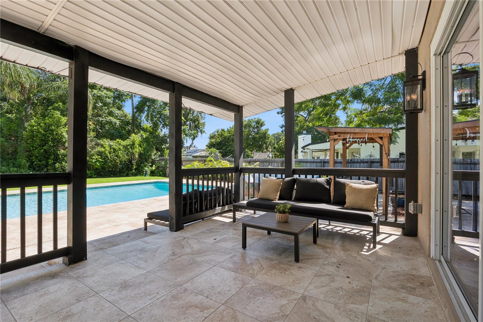 2333 WESTMINSTER CT