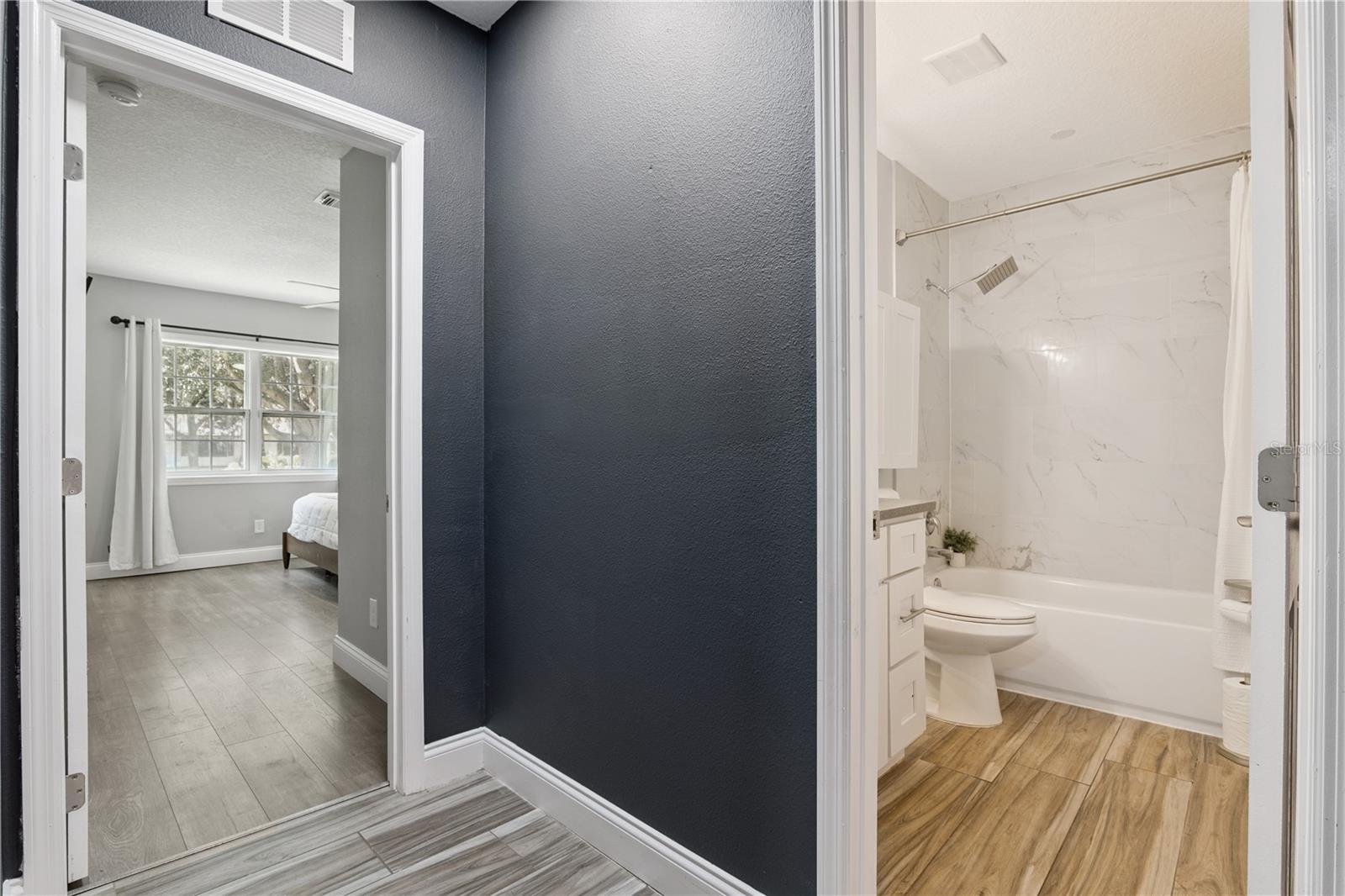 2333 WESTMINSTER CT