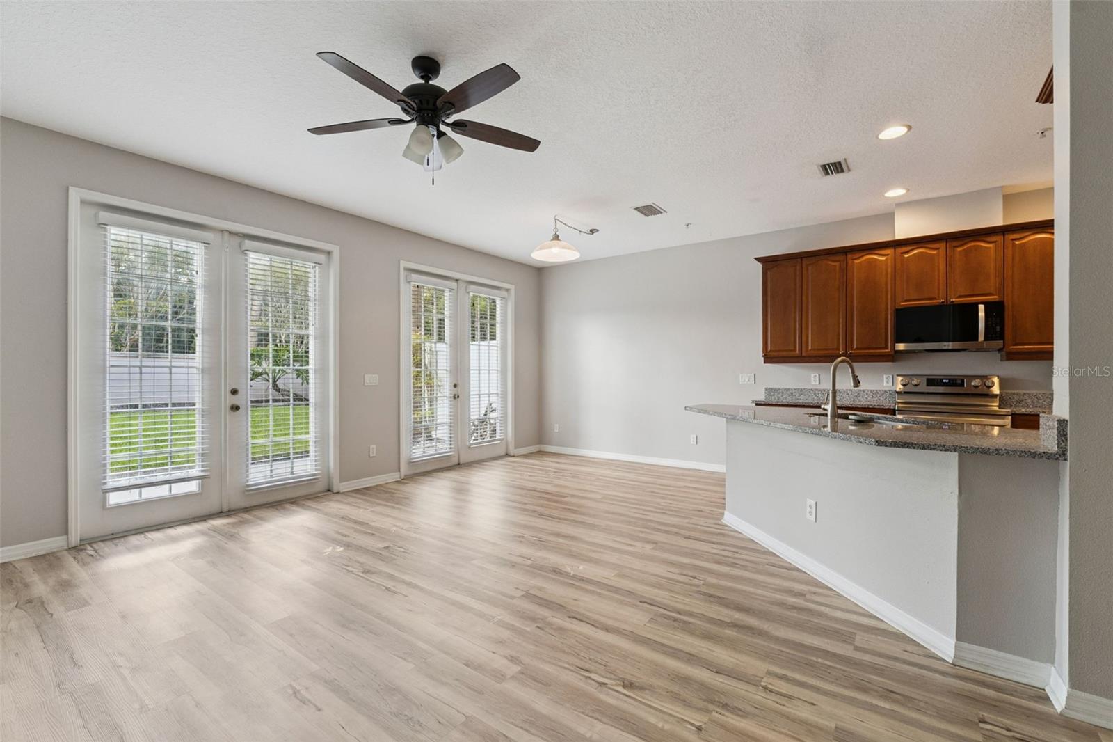 512 PINEBRANCH CIR