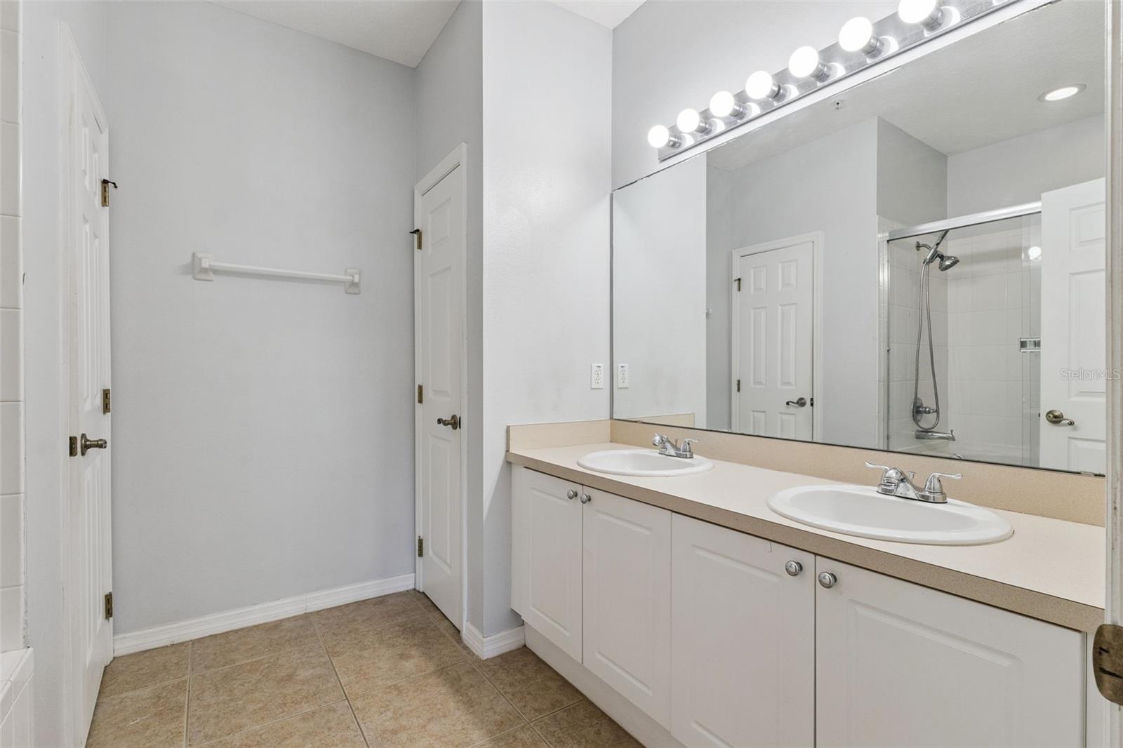 512 PINEBRANCH CIR