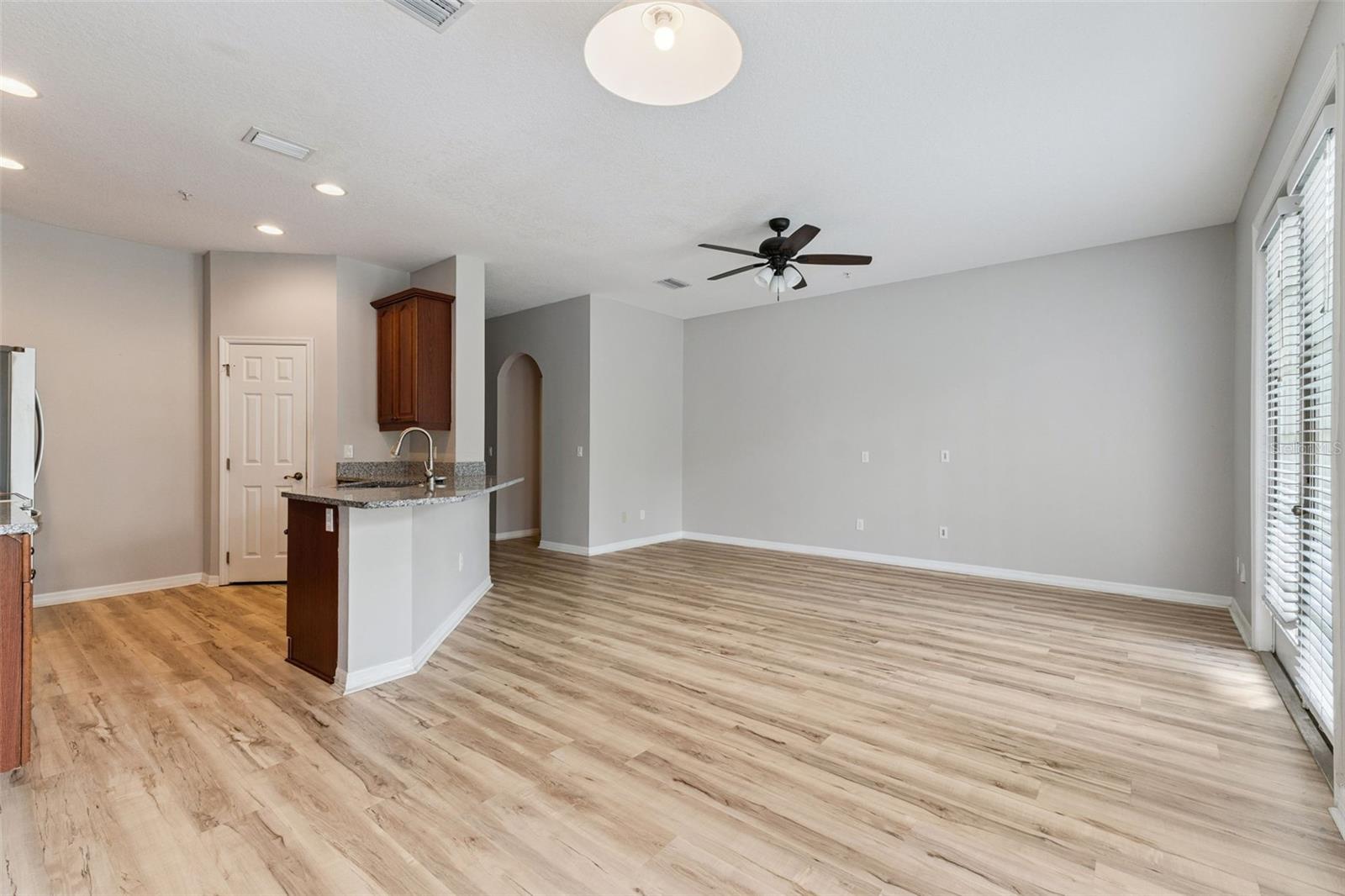 512 PINEBRANCH CIR