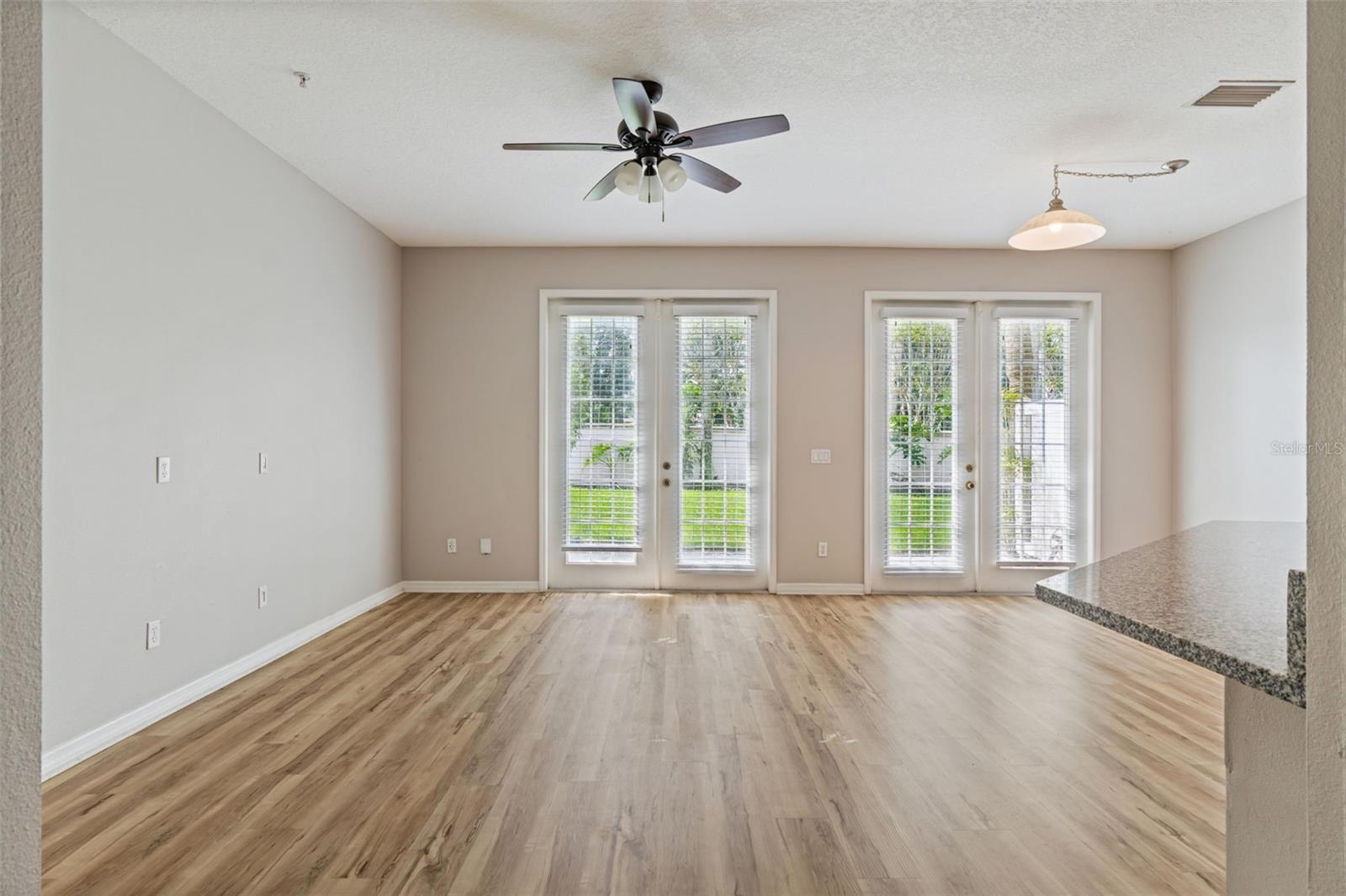 512 PINEBRANCH CIR