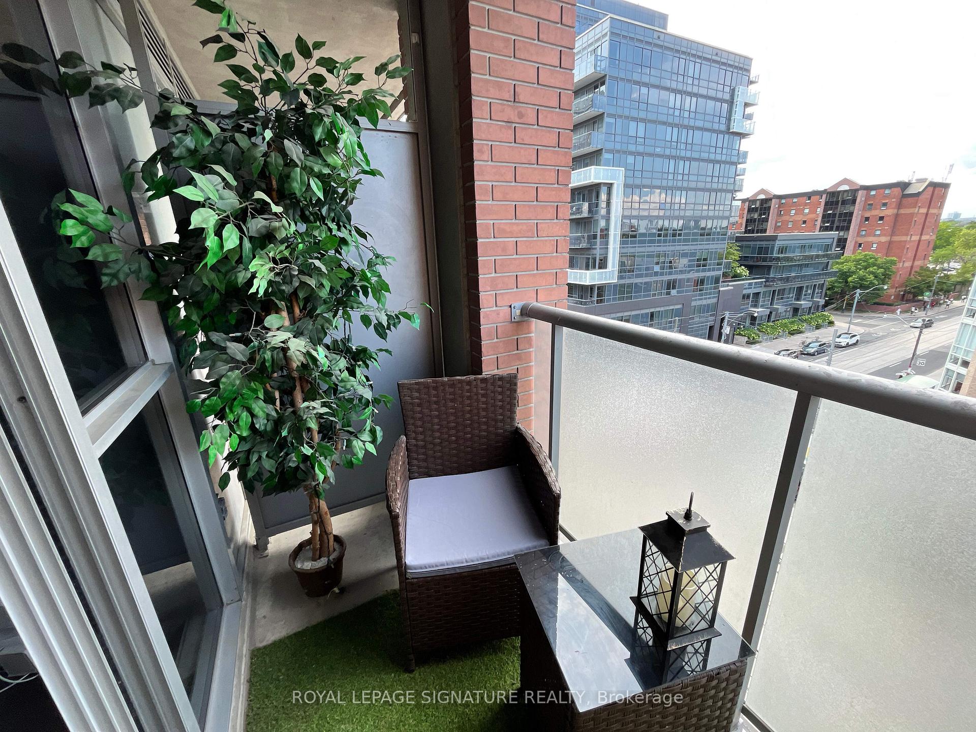 1005 King Street W 610