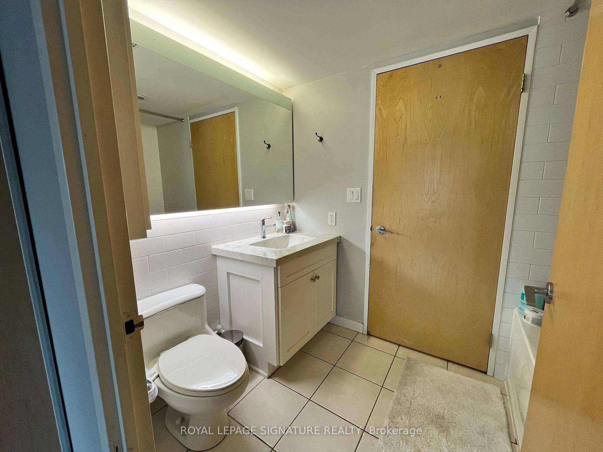 1005 King Street W 610