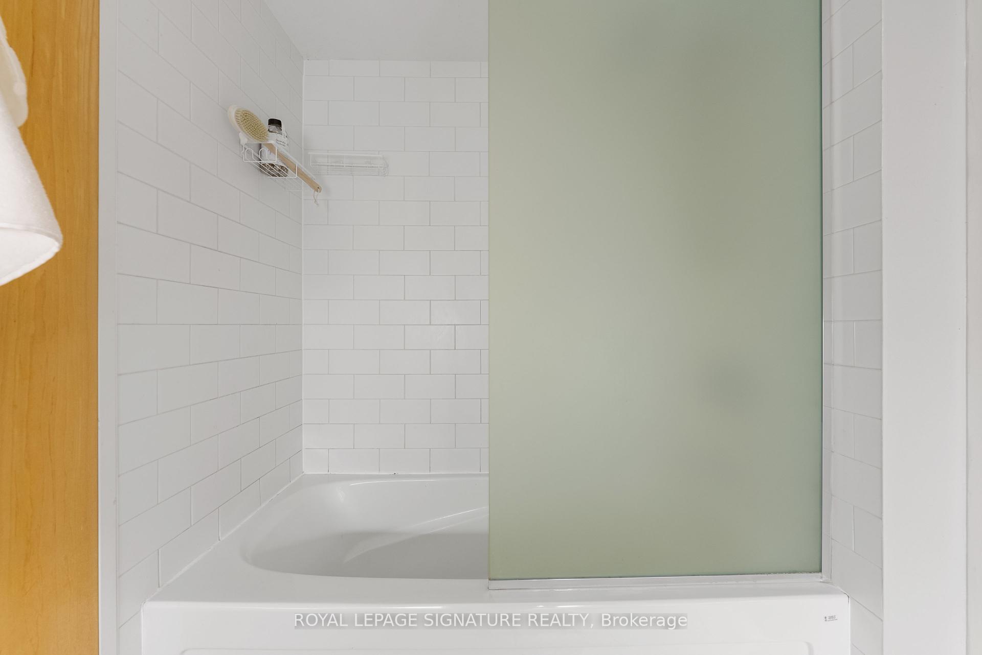 1005 King Street W 610