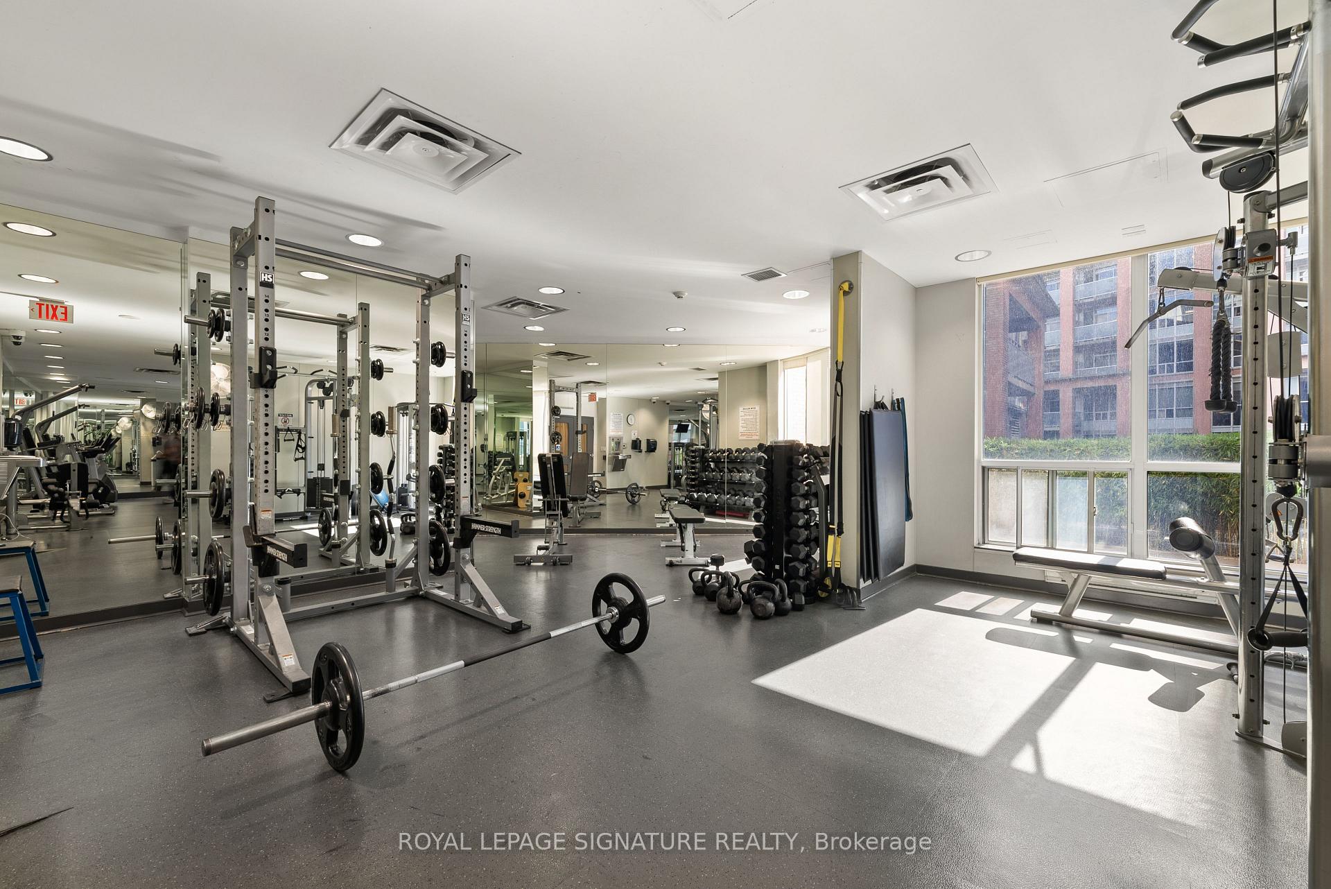 1005 King Street W 610