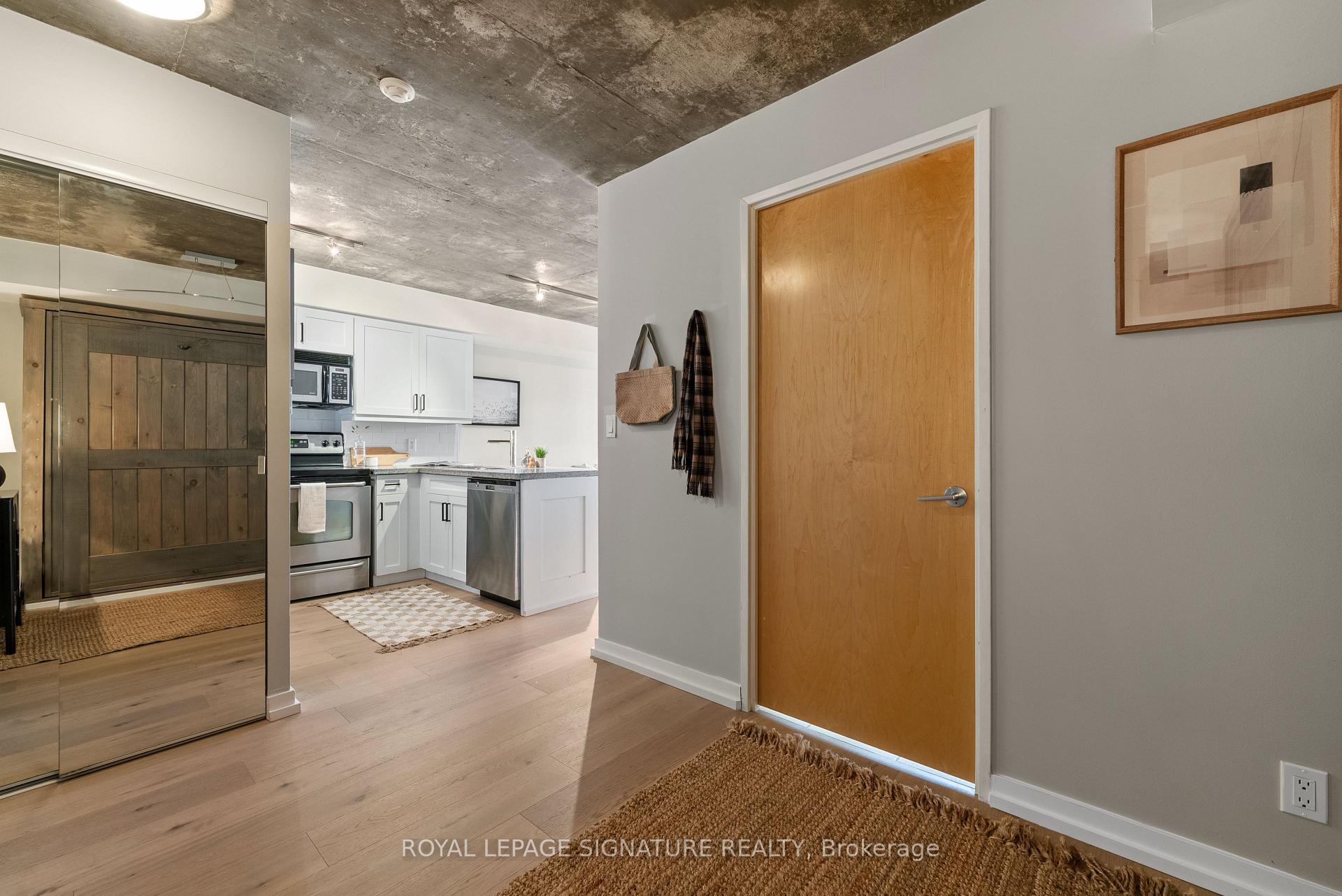 1005 King Street W 610