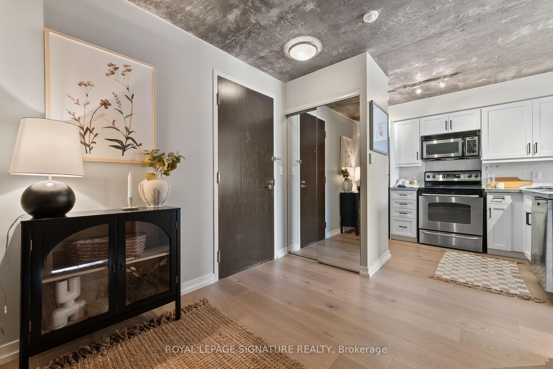 1005 King Street W 610