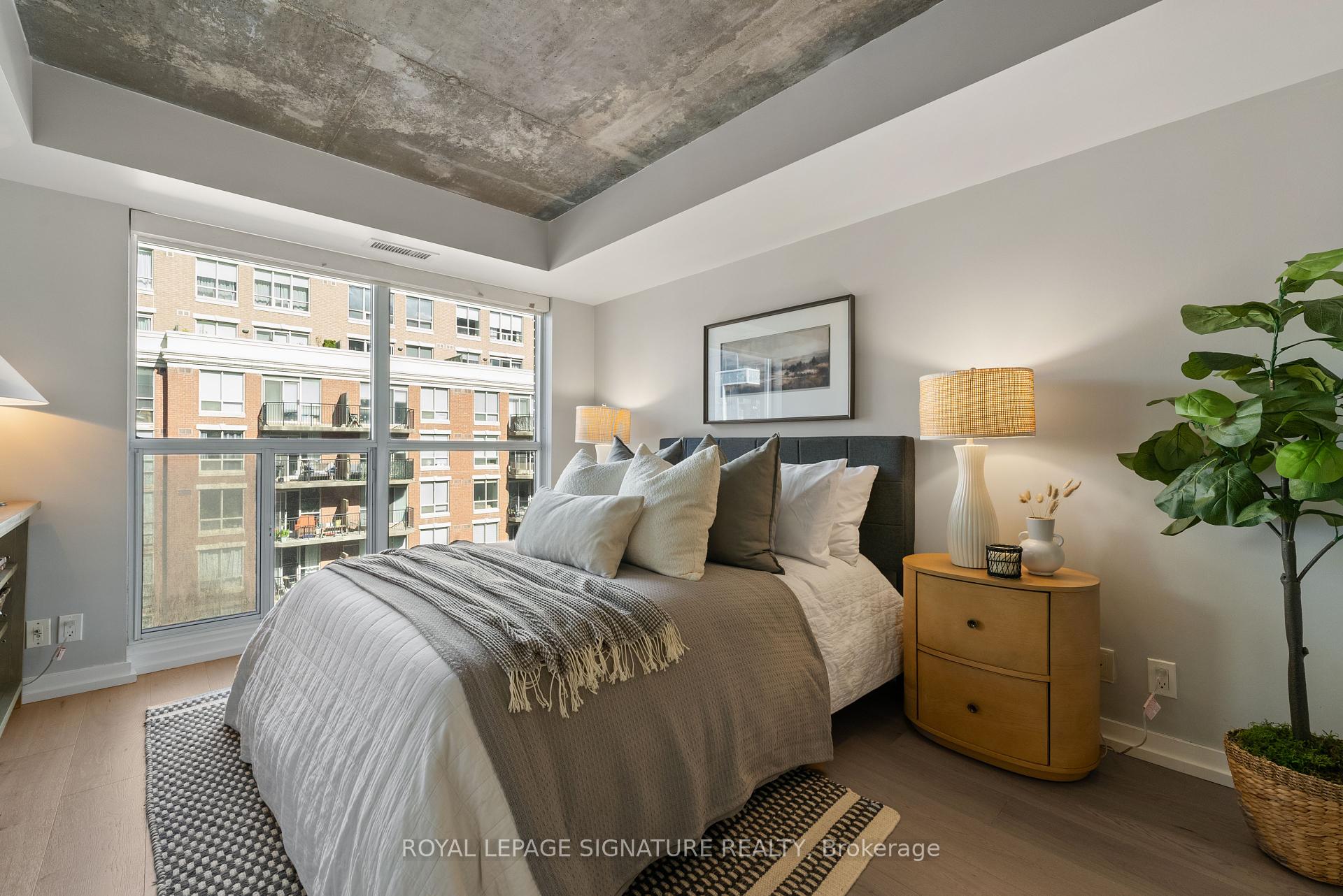 1005 King Street W 610