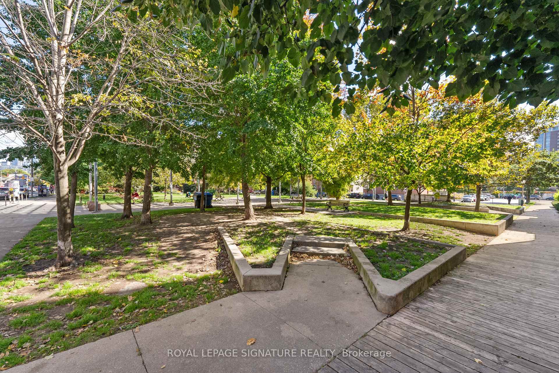 1005 King Street W 610