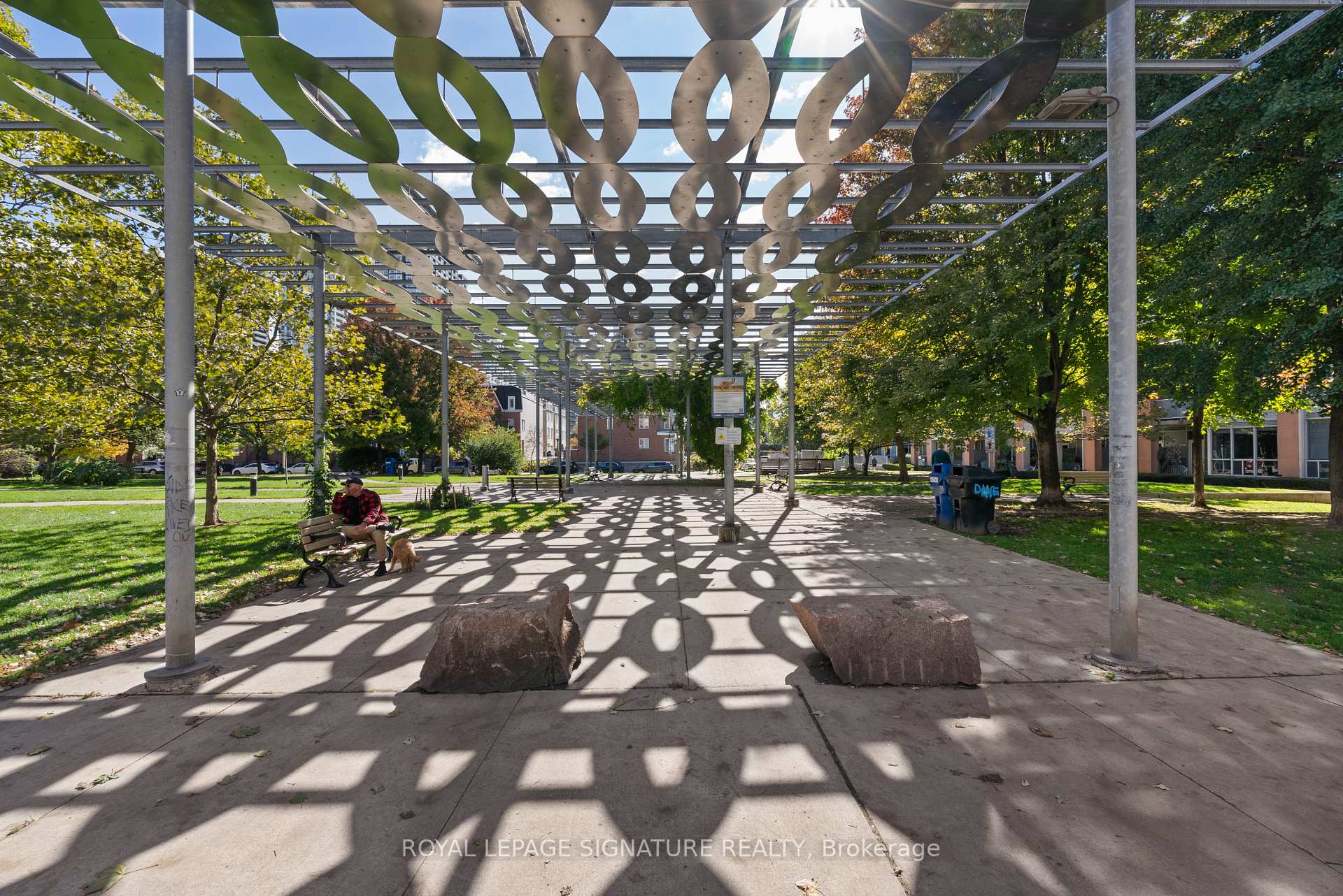 1005 King Street W 610