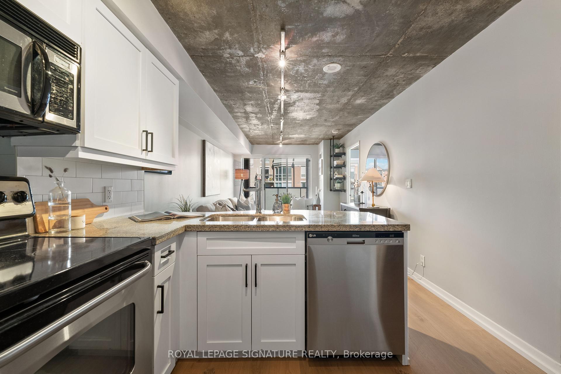 1005 King Street W 610