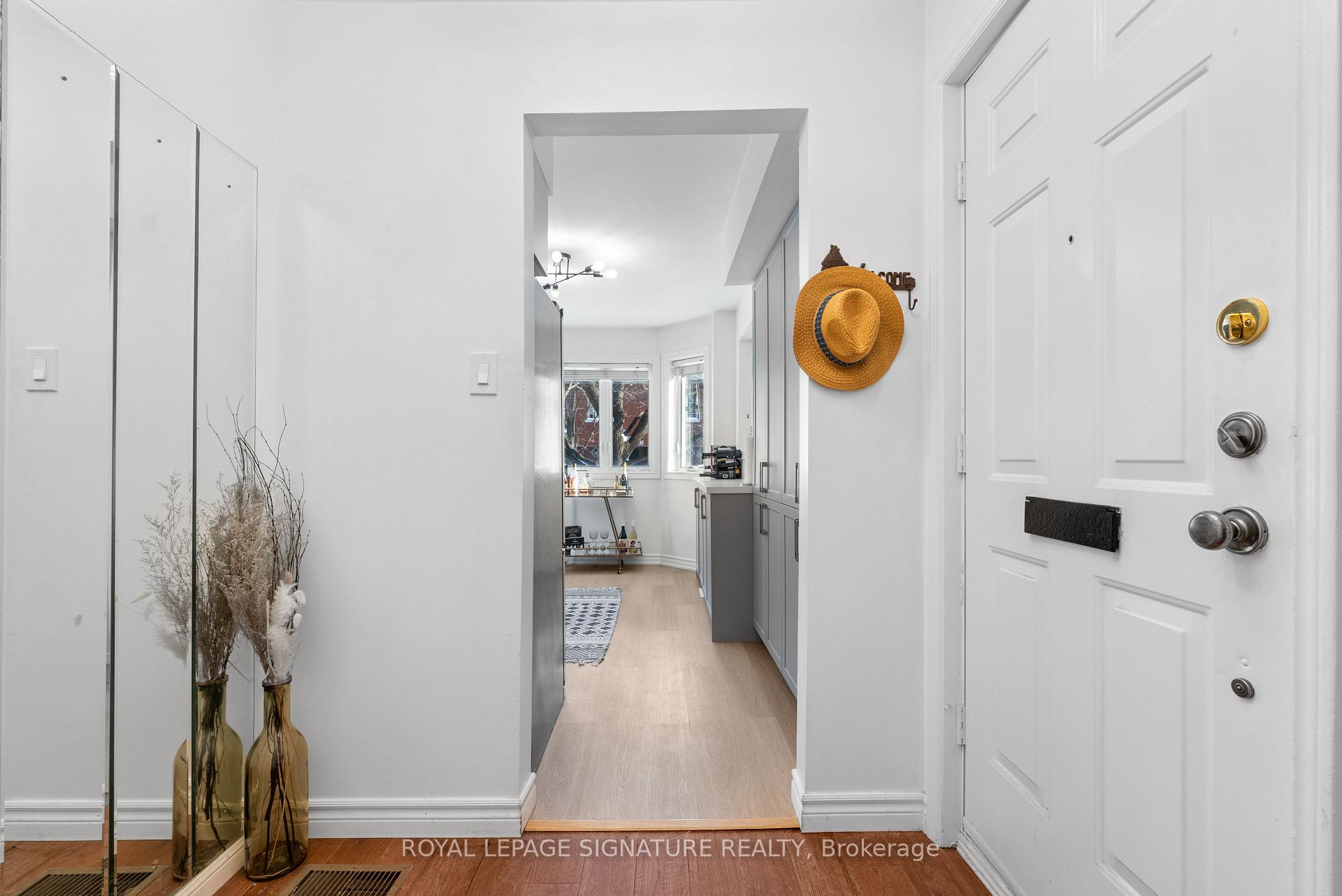 32 Massey Street W D