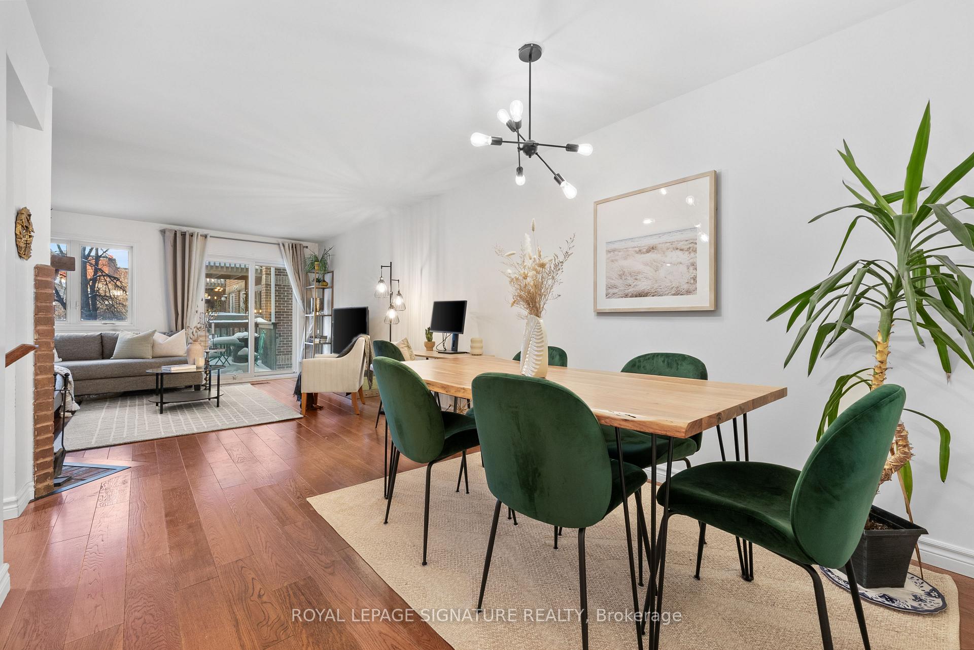 32 Massey Street W D