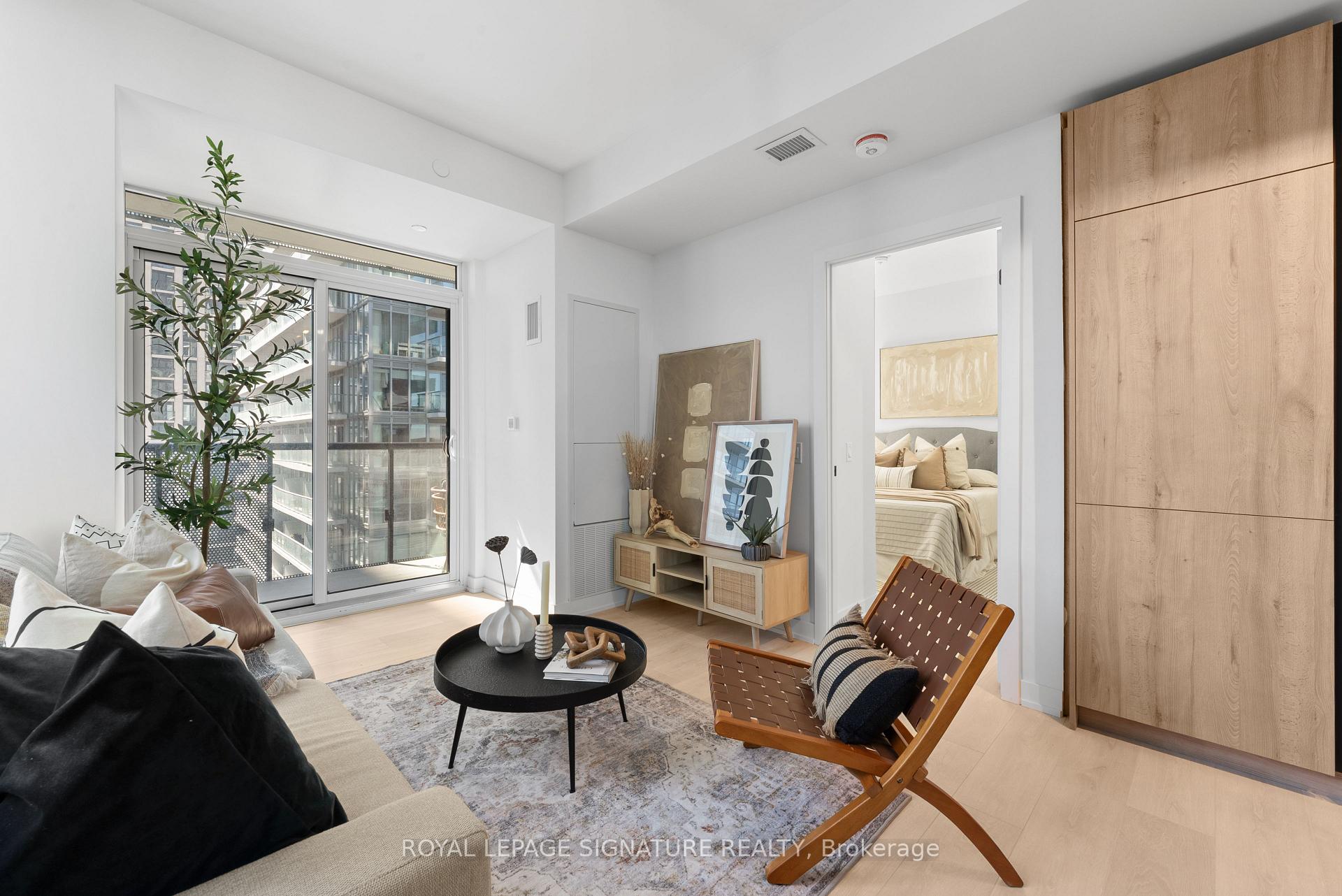 117 Broadway Avenue 2502