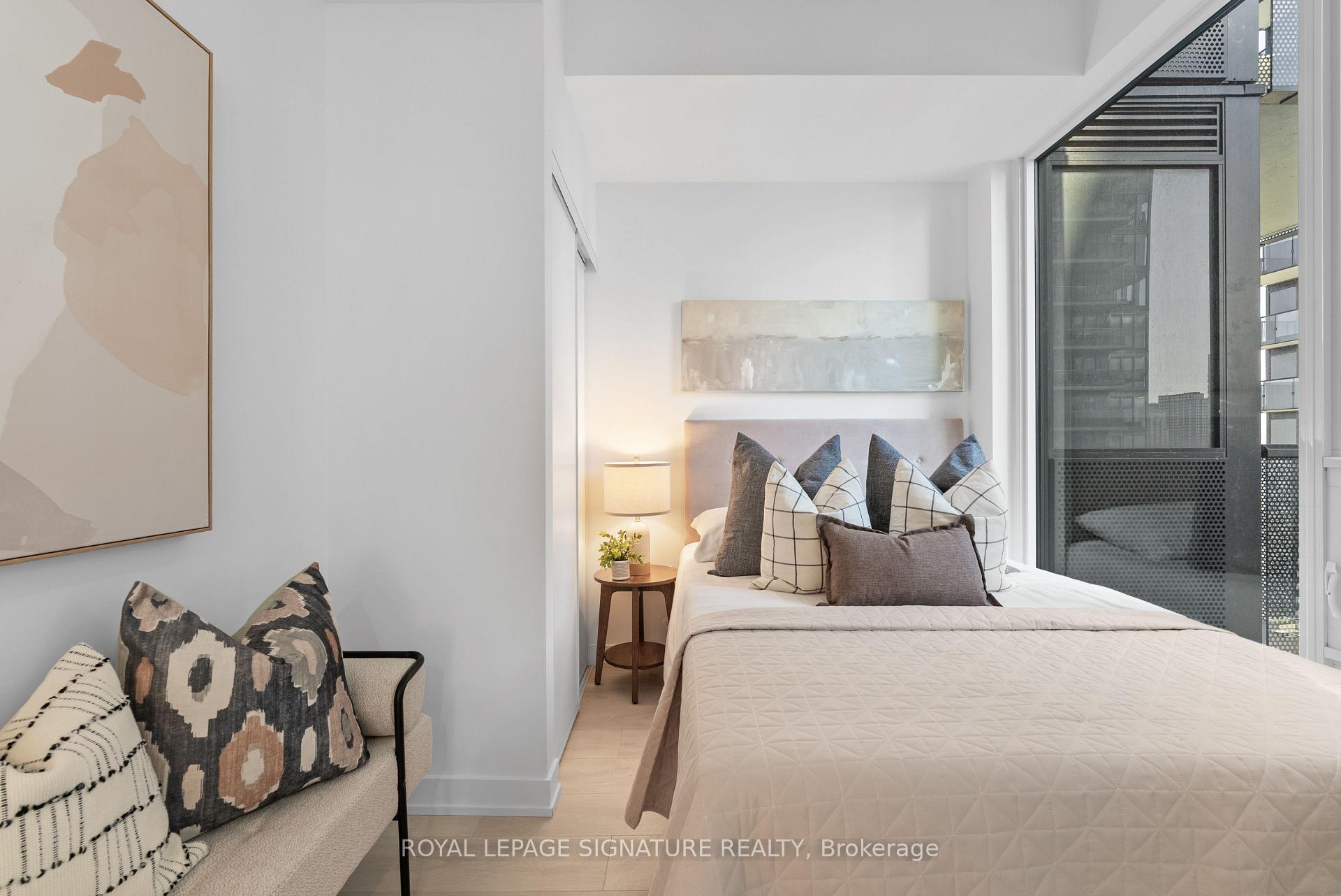 117 Broadway Avenue 2502