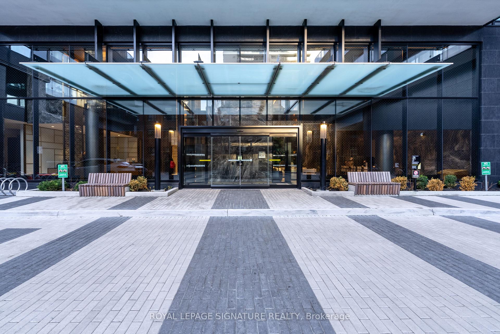 117 Broadway Avenue 2502