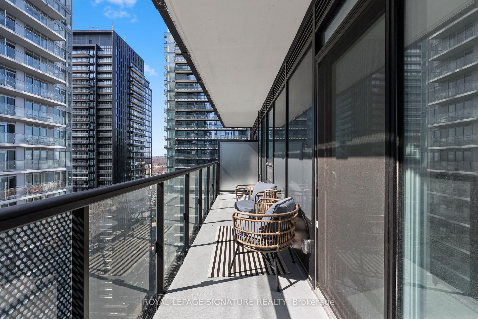 117 Broadway Avenue 2502