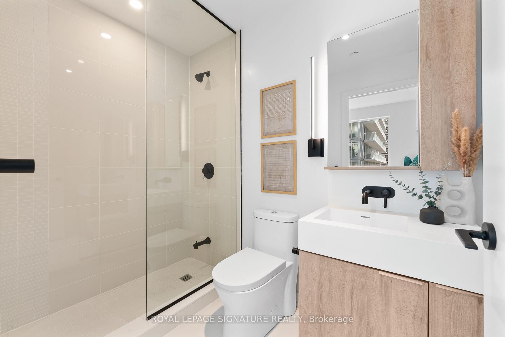 117 Broadway Avenue 2502
