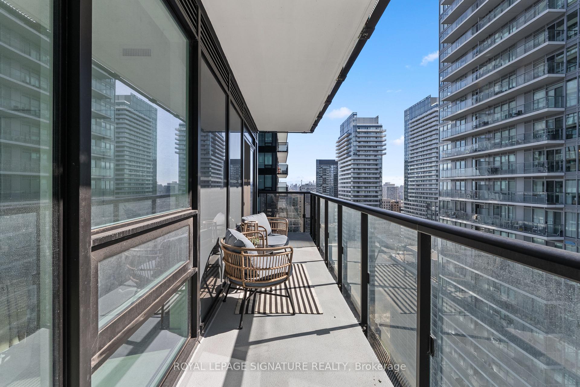 117 Broadway Avenue 2502