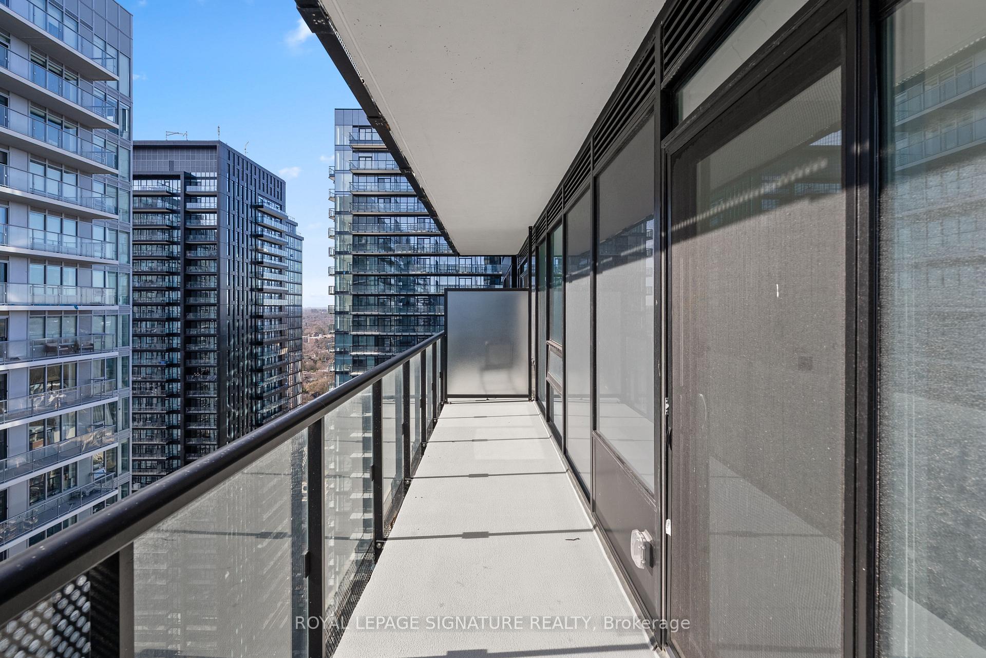 117 Broadway Avenue 2502