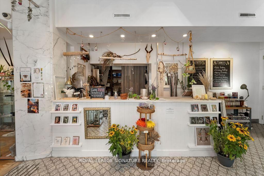 154 Harbord Street, Toronto
