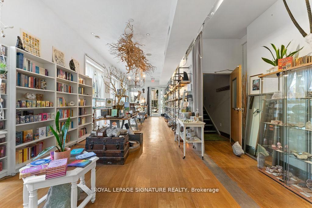 154 Harbord Street, Toronto