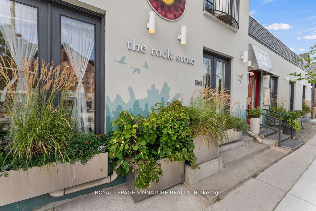154 Harbord Street, Toronto