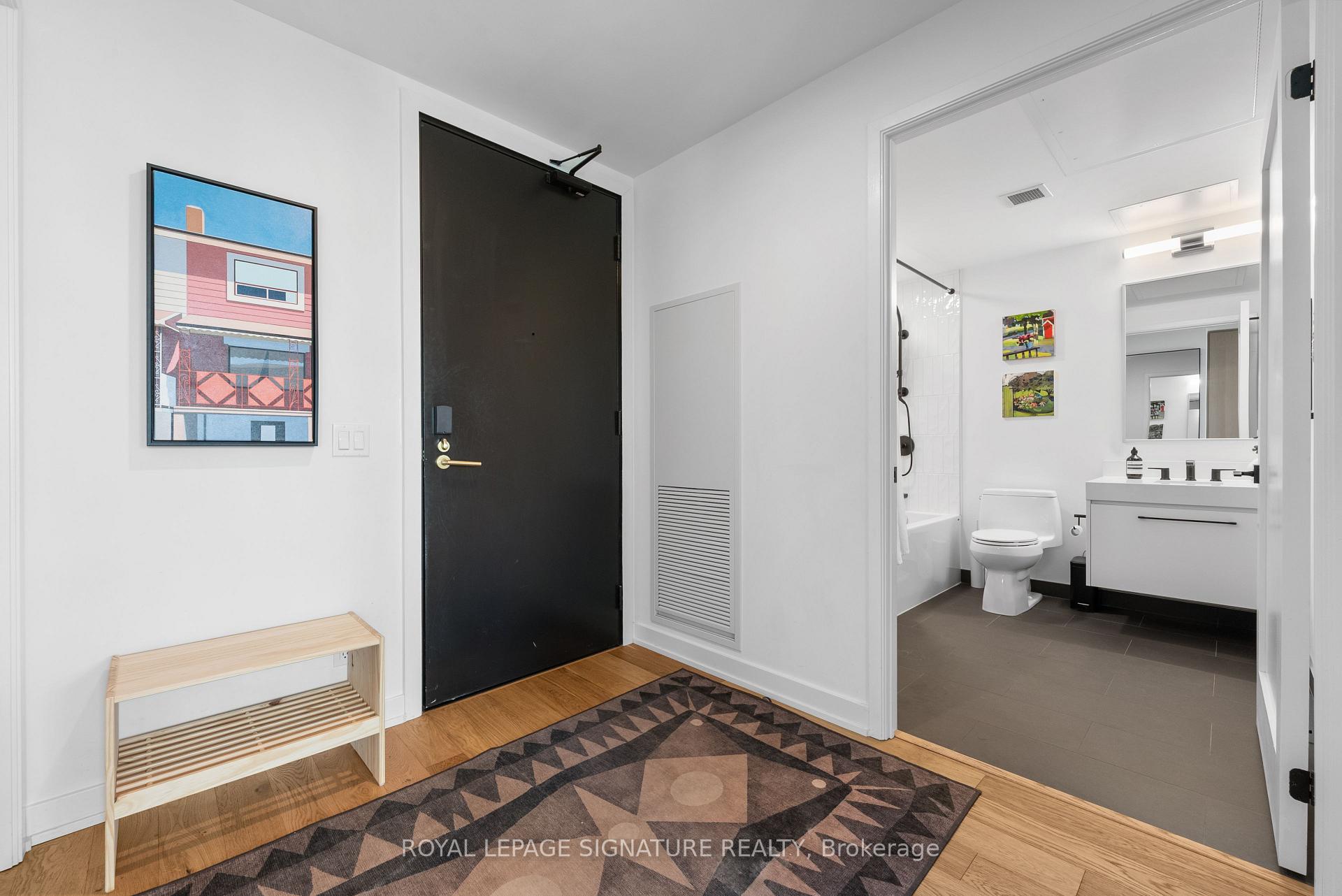 899 College Street PH604, Toronto Unit: PH604