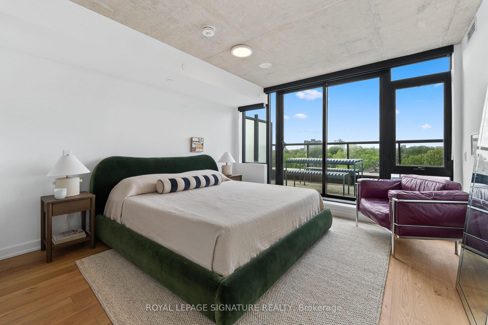 899 College Street PH604, Toronto Unit: PH604
