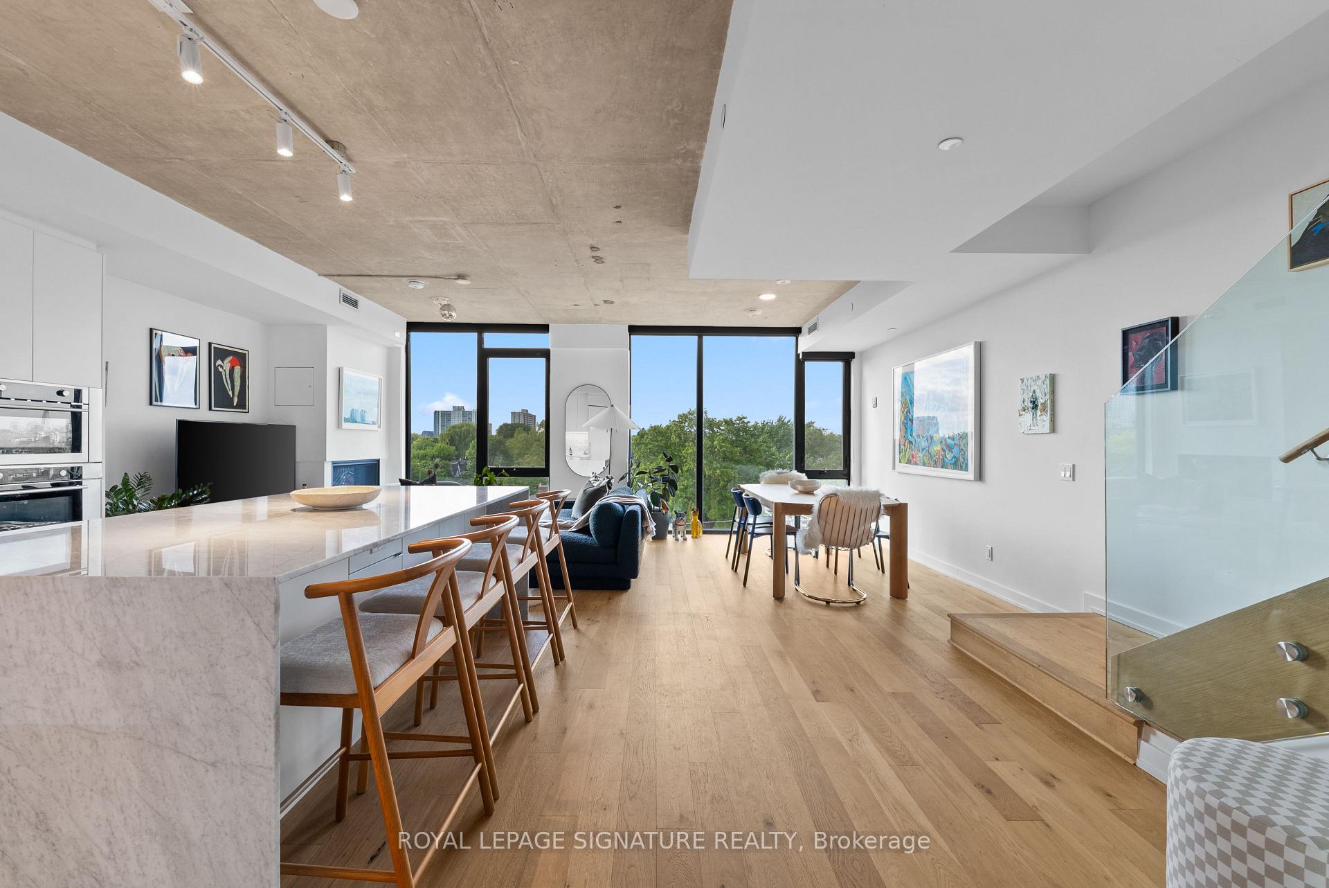 899 College Street PH604, Toronto Unit: PH604