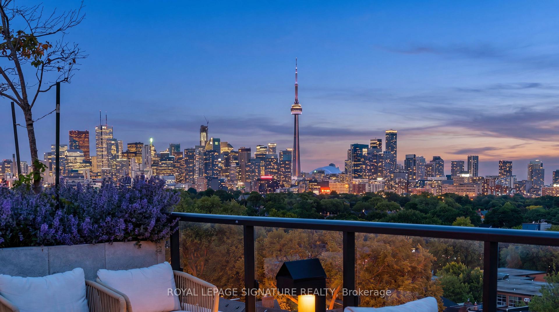 899 College Street PH604, Toronto Unit: PH604