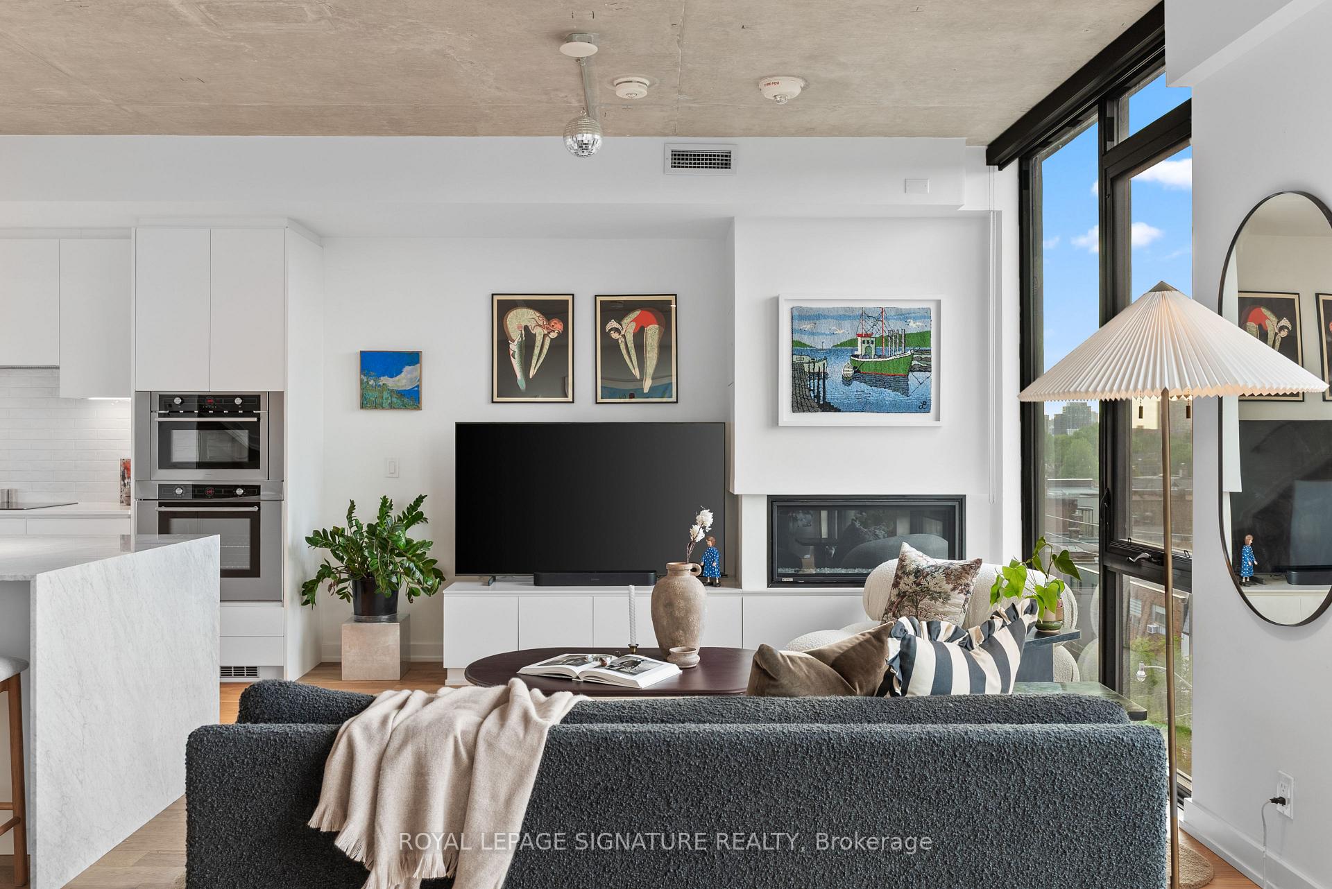899 College Street PH604, Toronto Unit: PH604