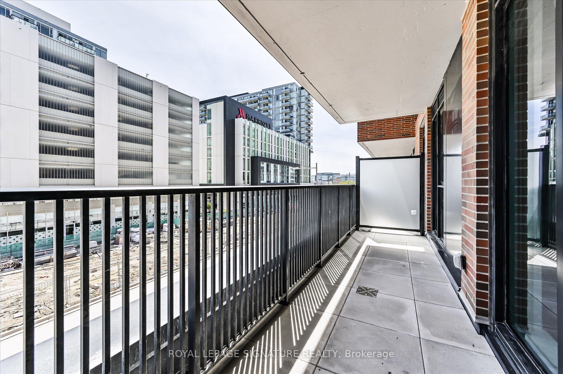 38 Simcoe Promenade C315