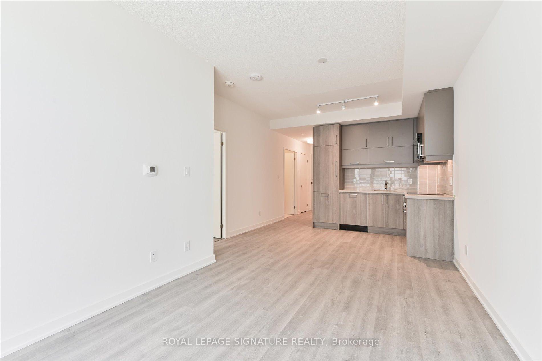 38 Simcoe Promenade C315