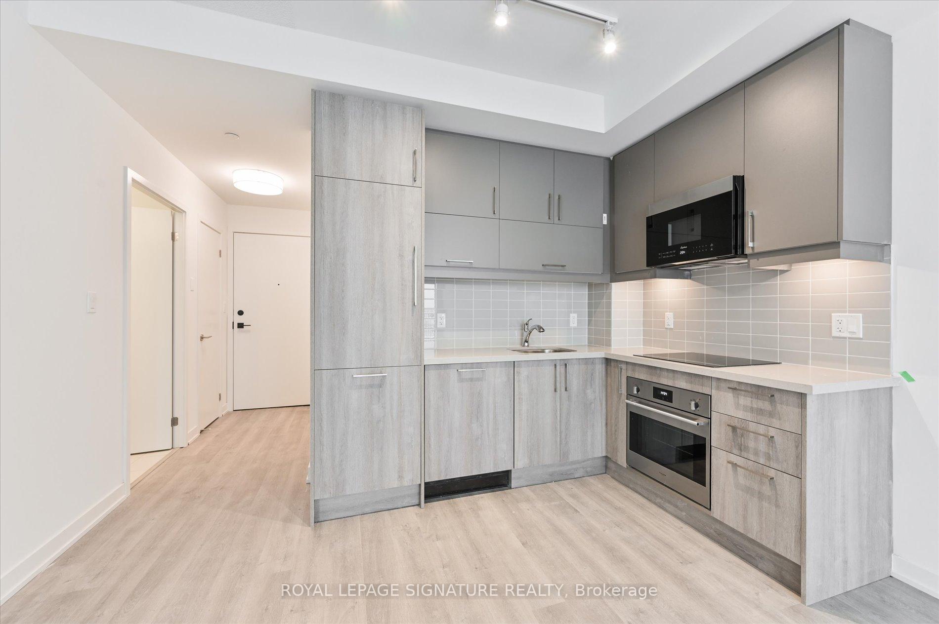 38 Simcoe Promenade C315