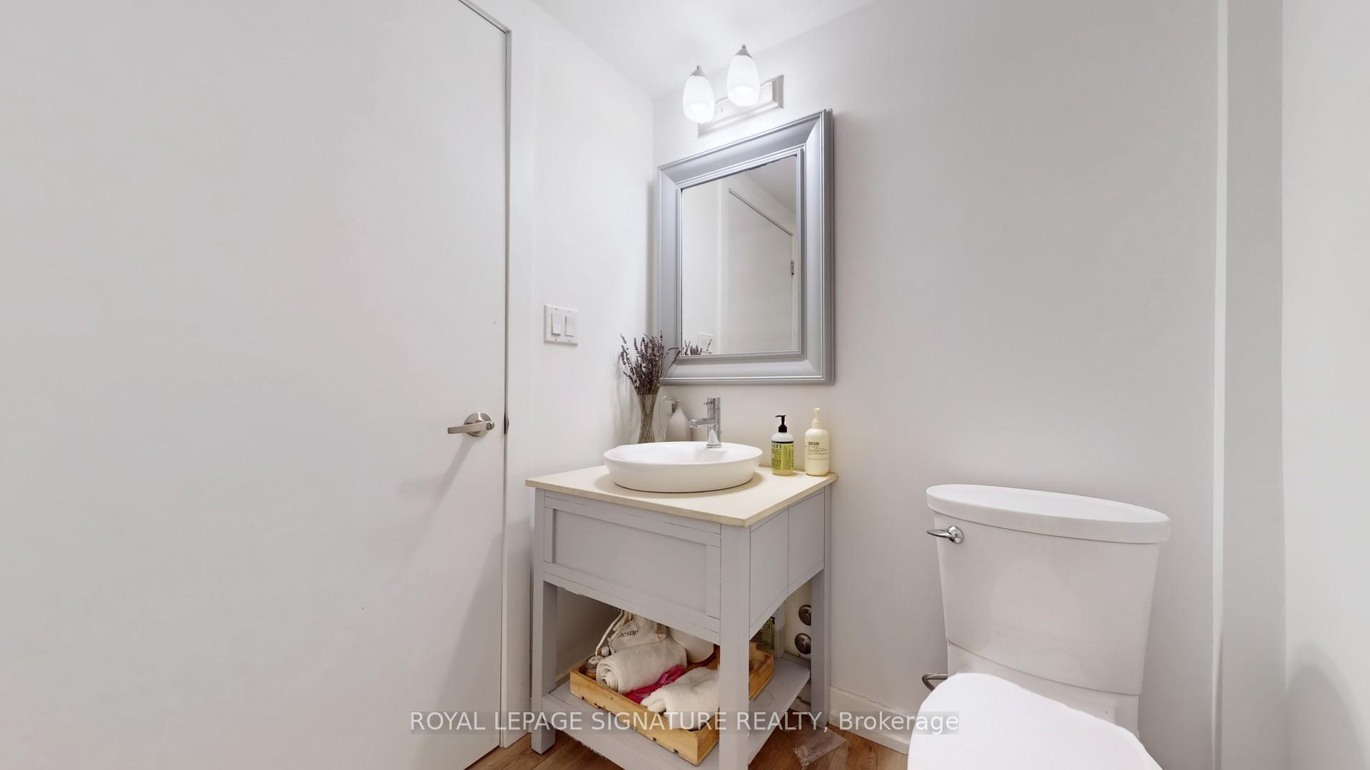1100 Lansdowne Avenue 336, Toronto W02 Unit: 336