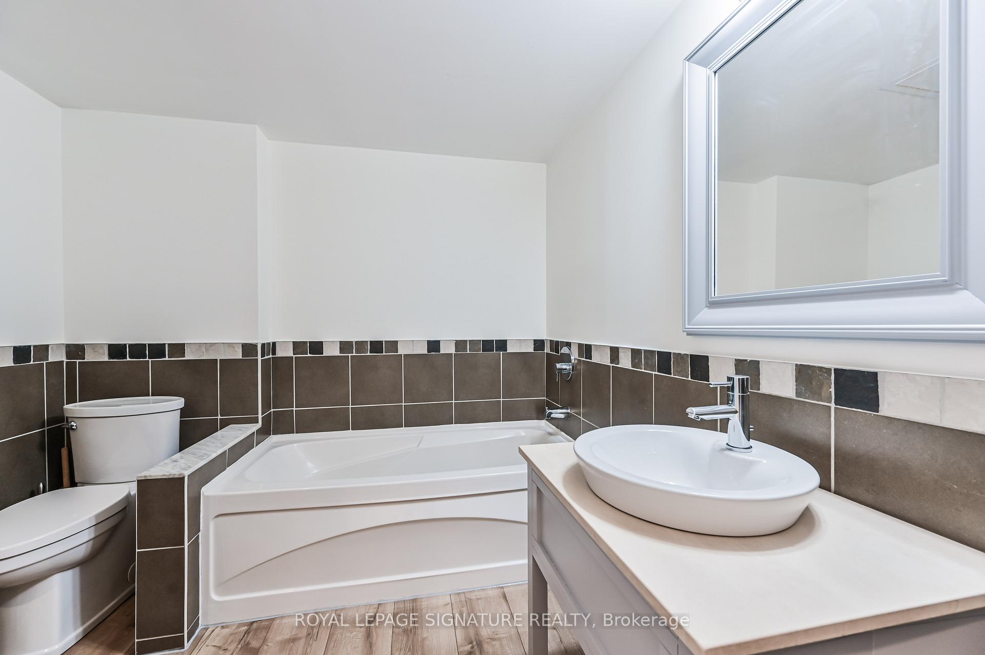 1100 Lansdowne Avenue 336, Toronto W02 Unit: 336