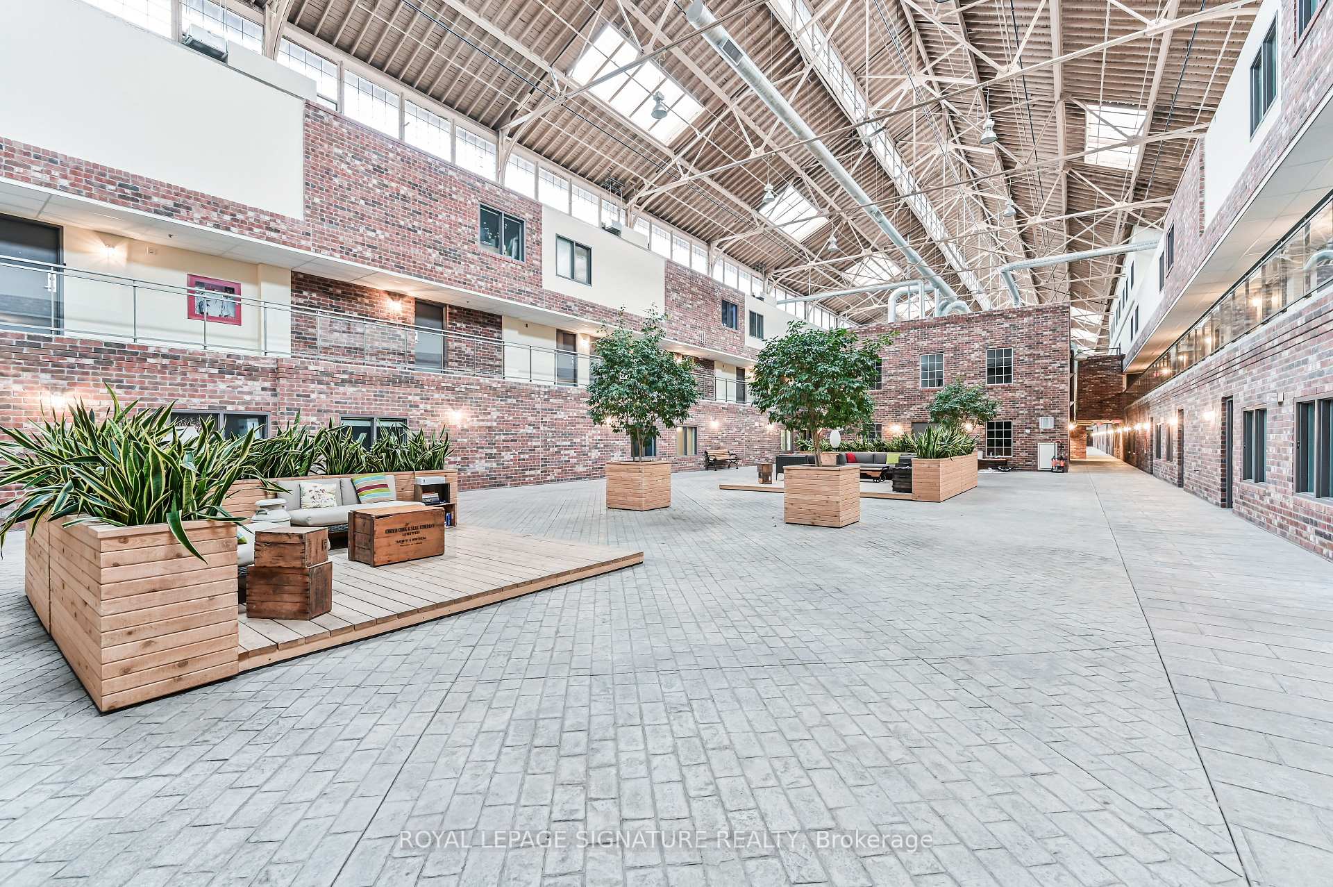 1100 Lansdowne Avenue 336, Toronto W02 Unit: 336