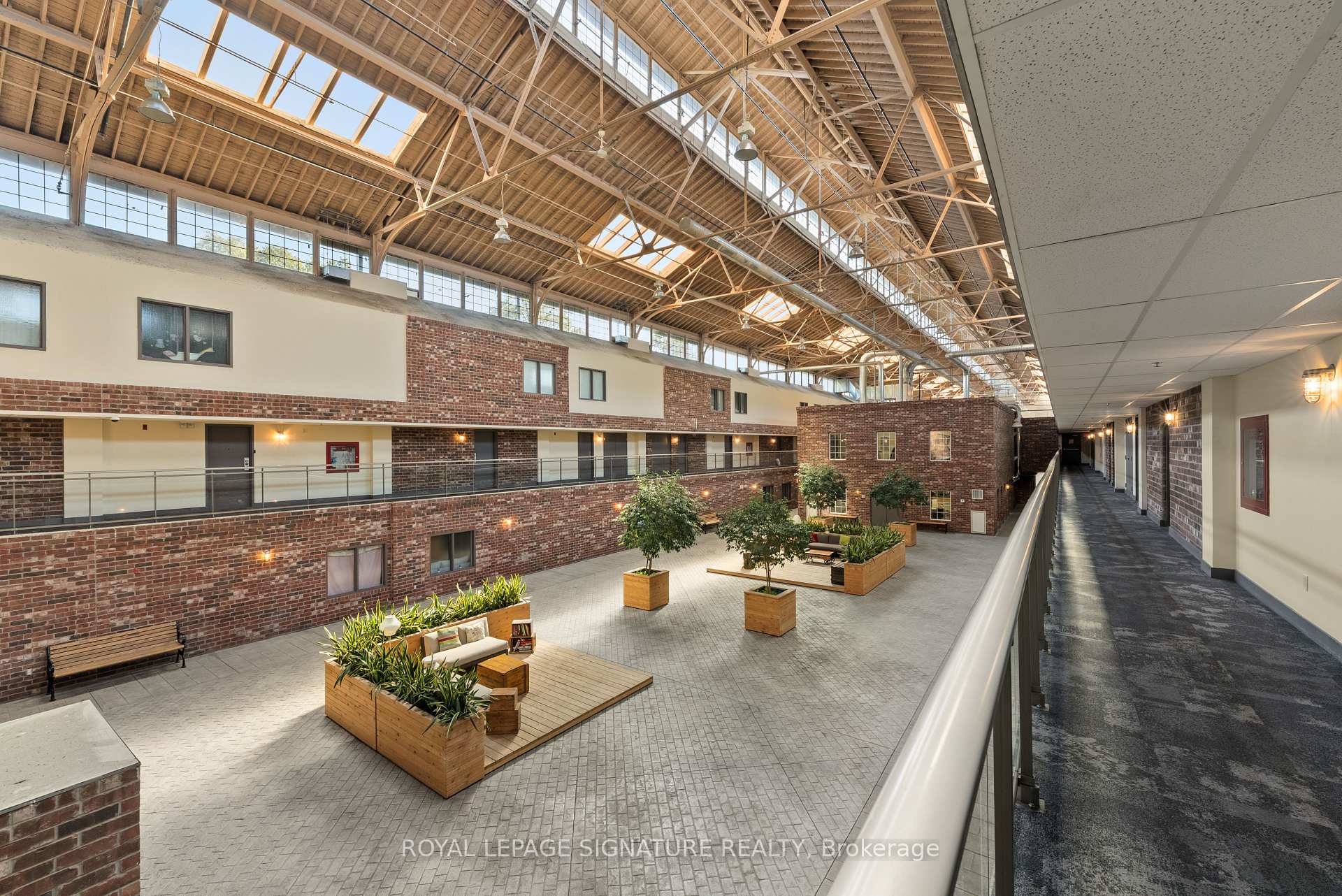 1100 Lansdowne Avenue 336