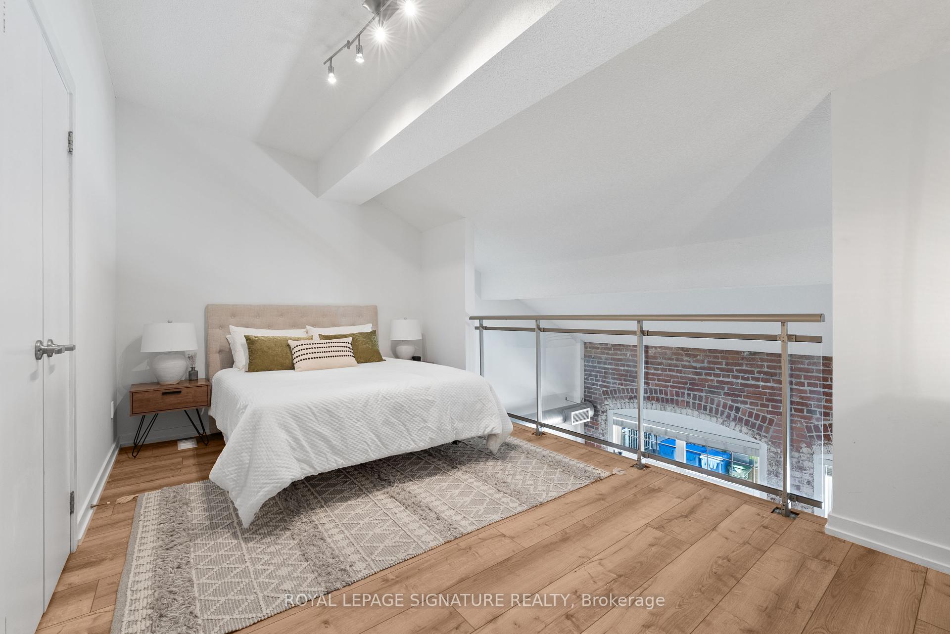 1100 Lansdowne Avenue 336