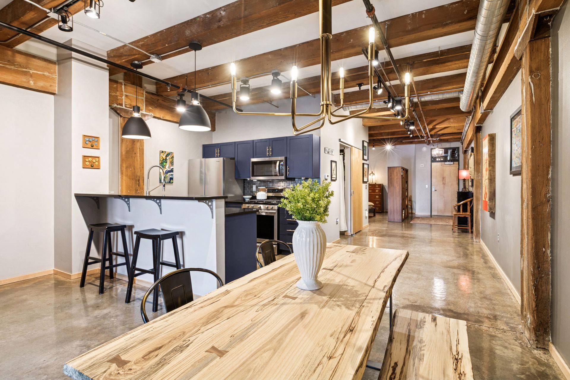 406 Wacouta Street Unit: 415