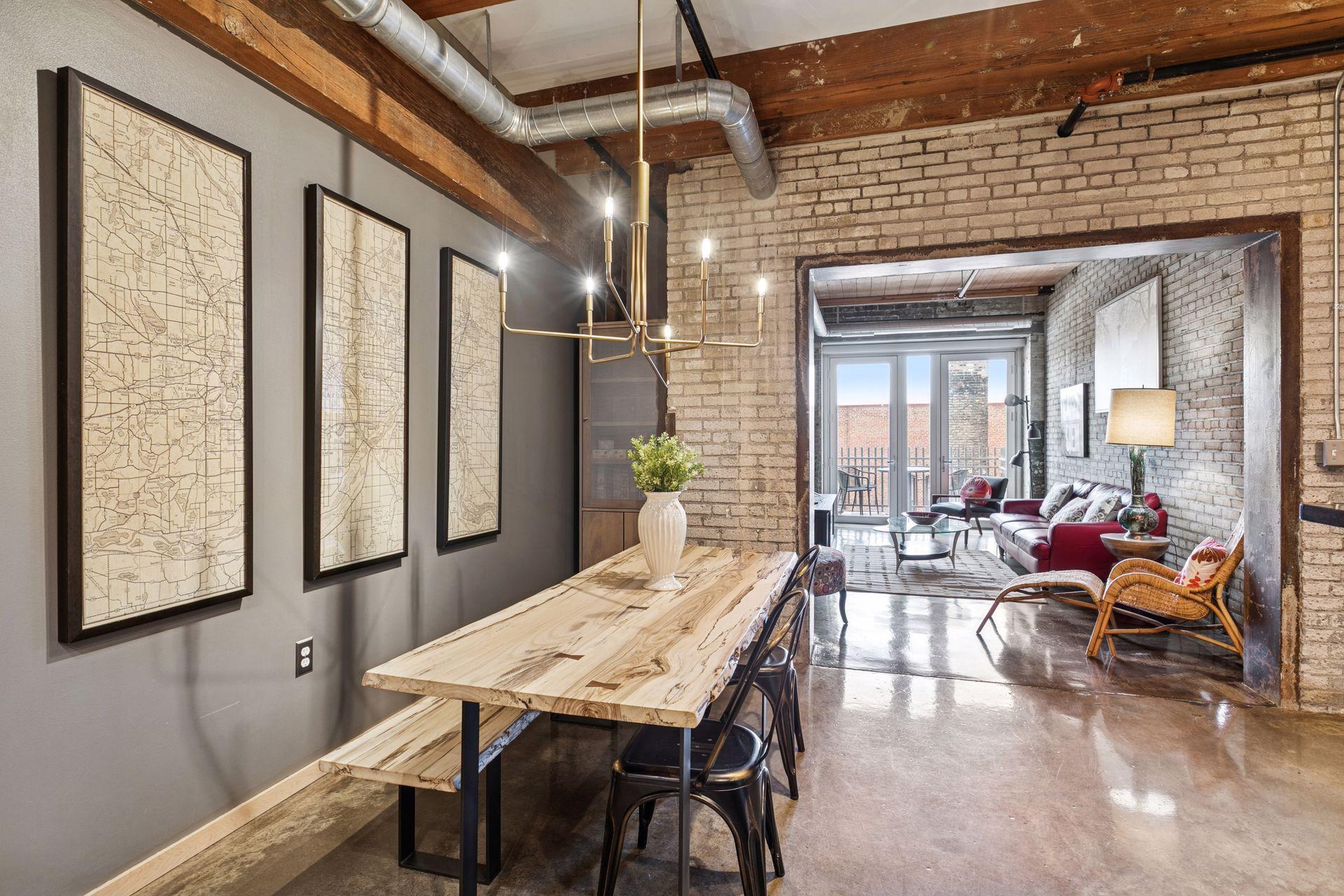 406 Wacouta Street Unit: 415